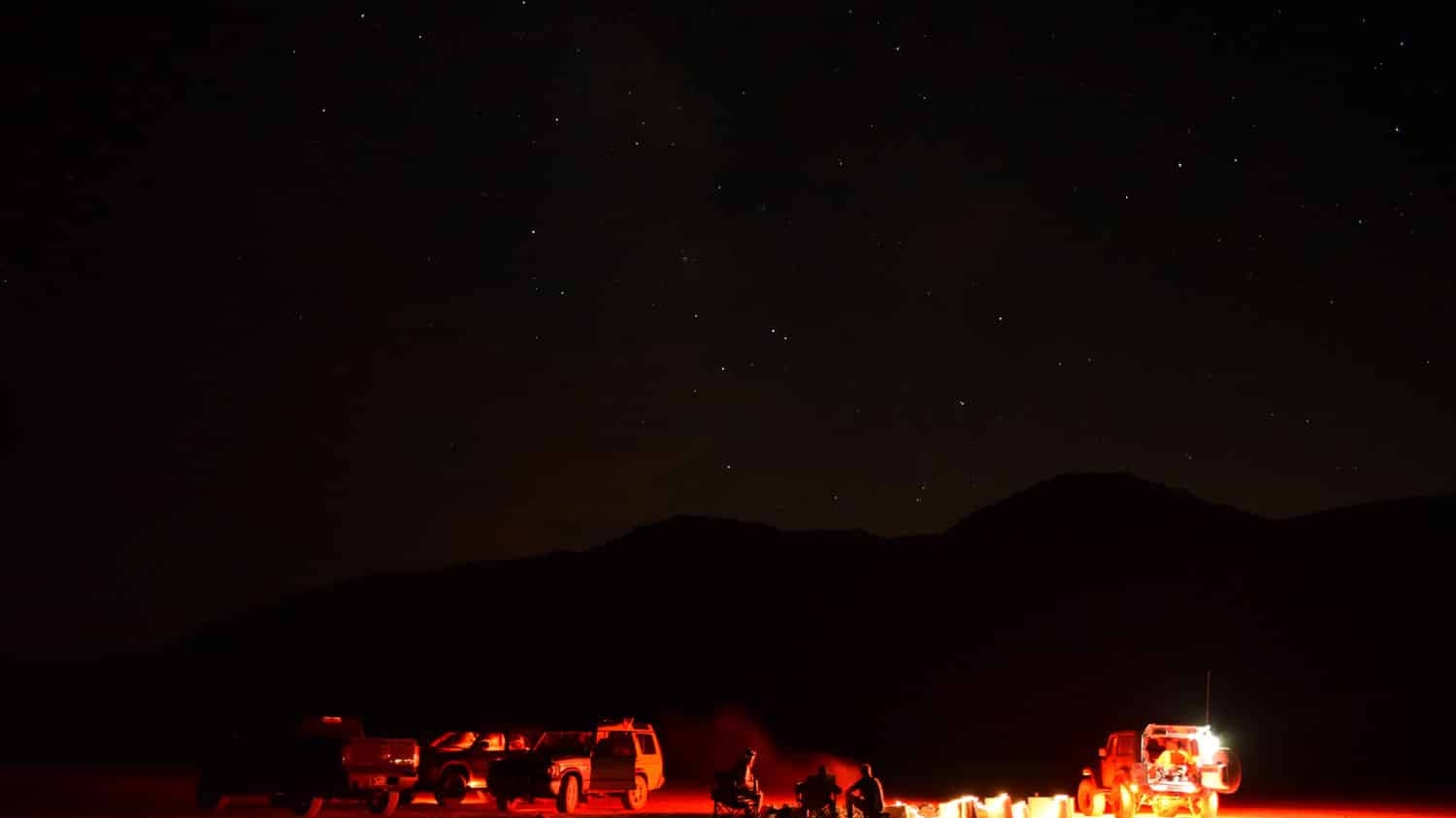 camping-under-stars-in-johnson-valley-california-mojave-desert