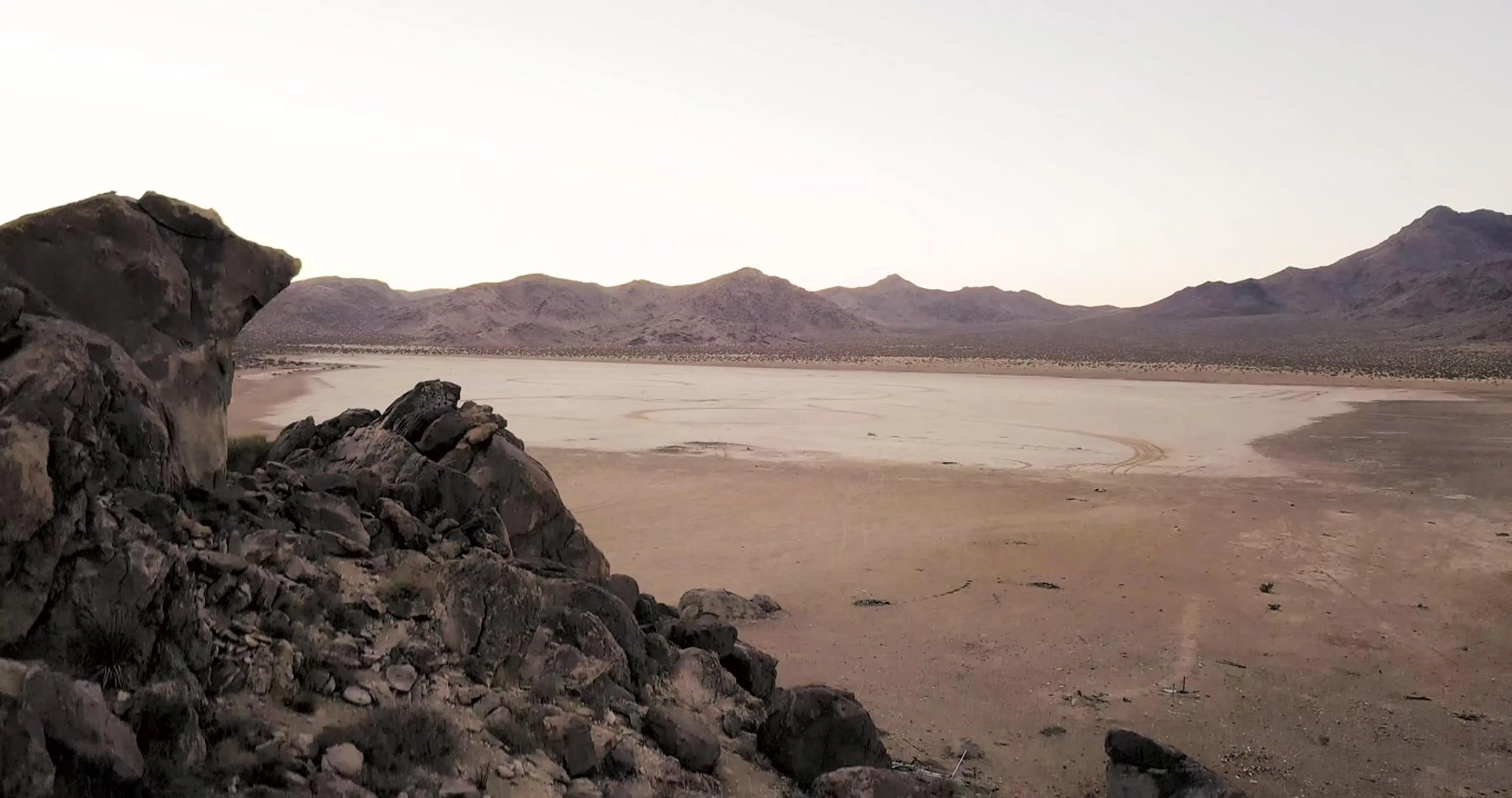 happy-trails-rental-dry-lakebed