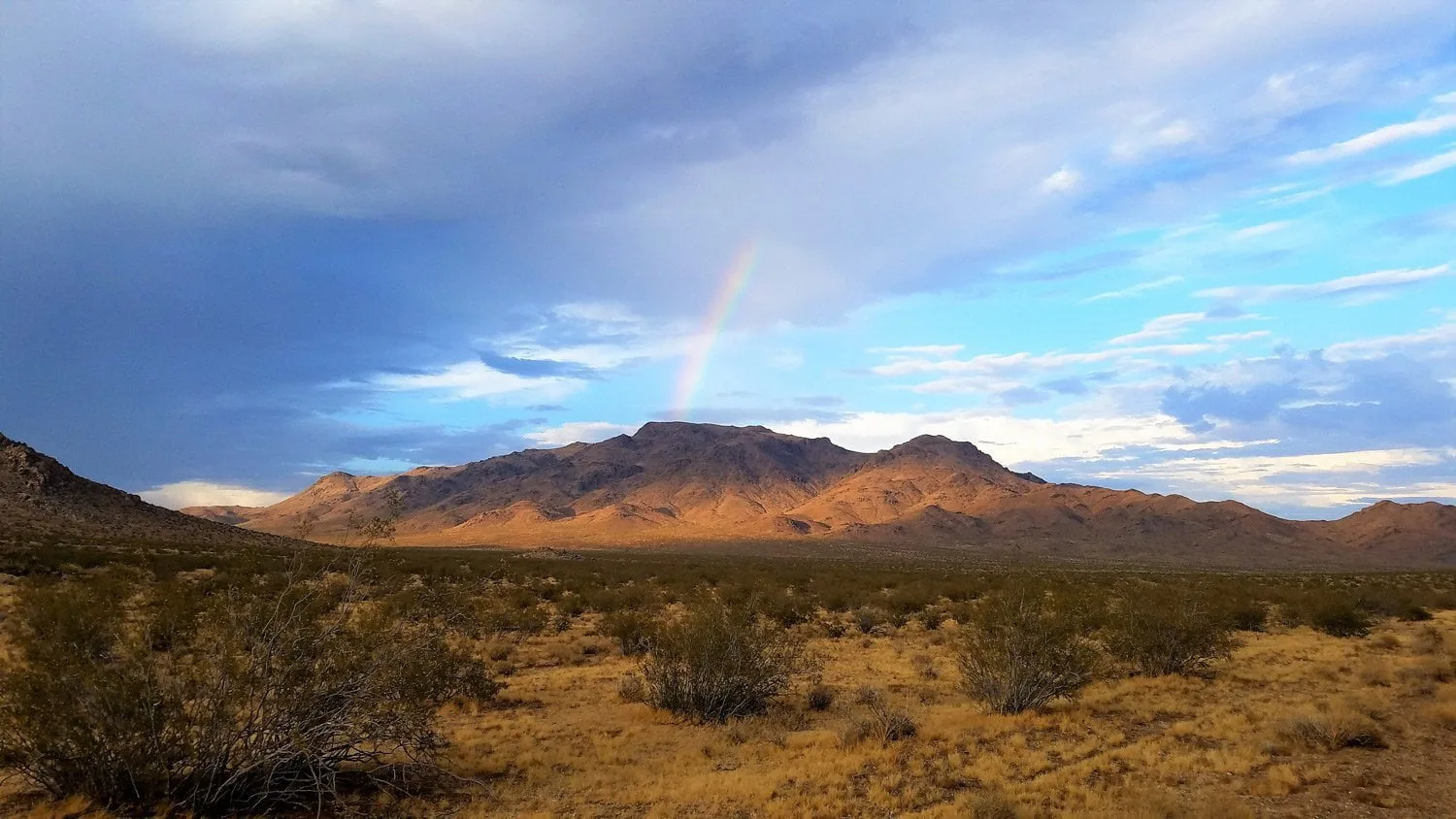 happy-trails-rental-East-Ord-with-Rainbow1
