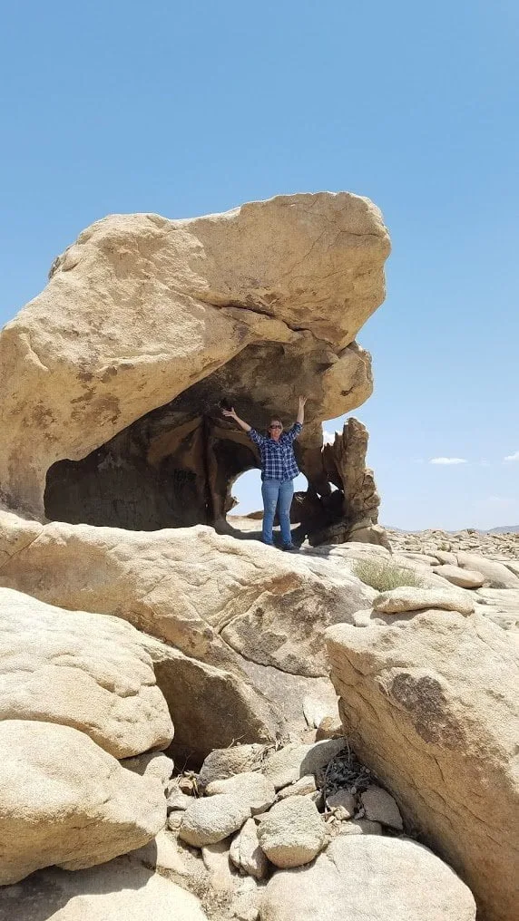 happy-trails-rental-jaws-cave-rock-daytime