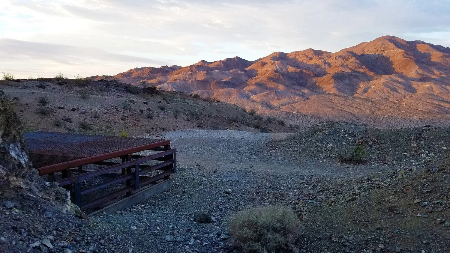 happy-trails-rental-mine-cover-mountains