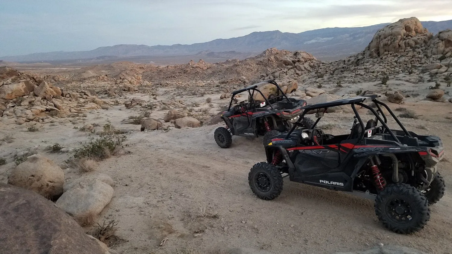 happy-trails-rental-polaris-rzr-in-buttes-on-top-of-hill