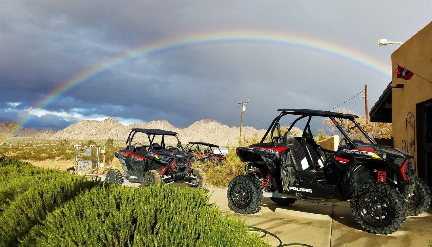 happy-trails-rental-polaris-rzr-johnson-valley-rainbow